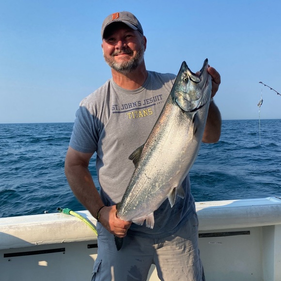 Meet your Posher, Rob and Beth - Picture 1 of 7